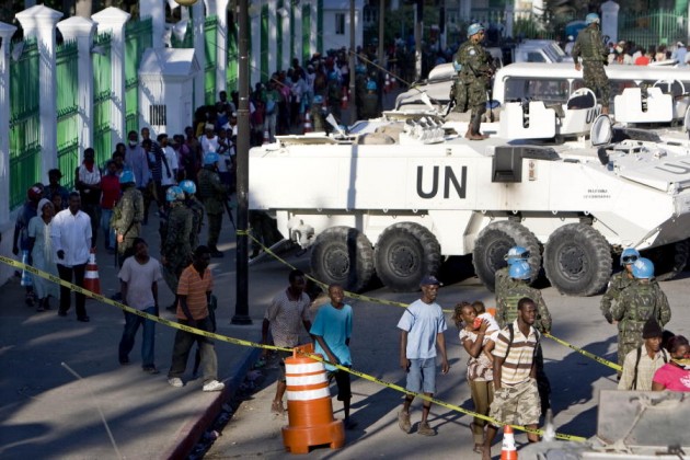 FN 'Peacekeepers' - Krig er Fred, og Fred er Krig. FN 'Peacekeepers' - Krig er Fred, og Fred er Krig.
