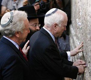 McCain ved klagemuren