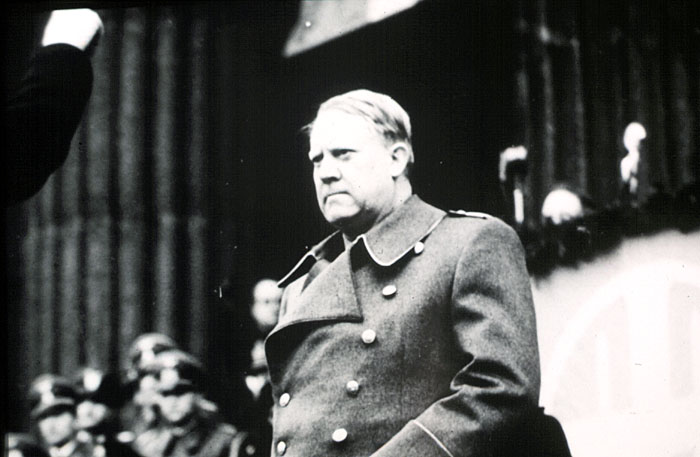 Quisling talte i årene 1922-1930 mot det han kaller forræderne i London, og for kampen mot bolsjevismen. 